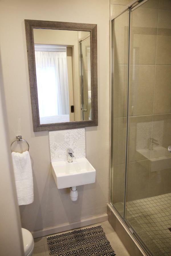 Eden Guesthouse B&B Dana Bay 외부 사진